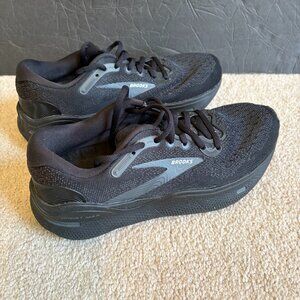 Brooks Ghost Max Women's Running Shoes Size 7.5 Triple Black 1203951B020